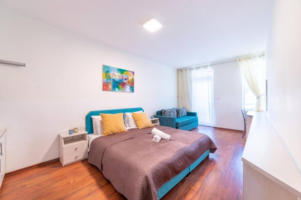 Art Apartment In Mamila - Art & View Jerusalem Exterior photo