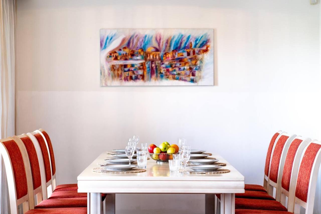Art Apartment In Mamila - Art & View Jerusalem Exterior photo