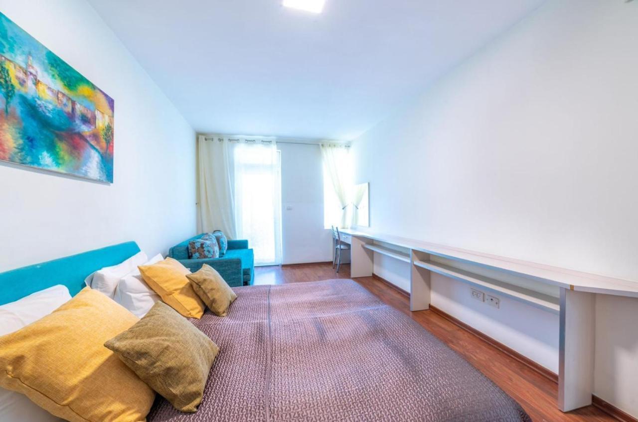 Art Apartment In Mamila - Art & View Jerusalem Exterior photo