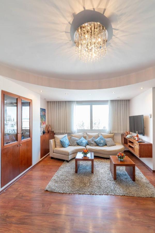 Art Apartment In Mamila - Art & View Jerusalem Exterior photo